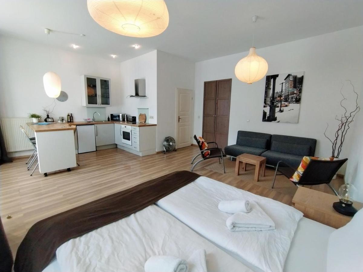 Staybearlin Apartments Prenzlauer Berg Grellstrasse เบอร์ลิน ภายนอก รูปภาพ